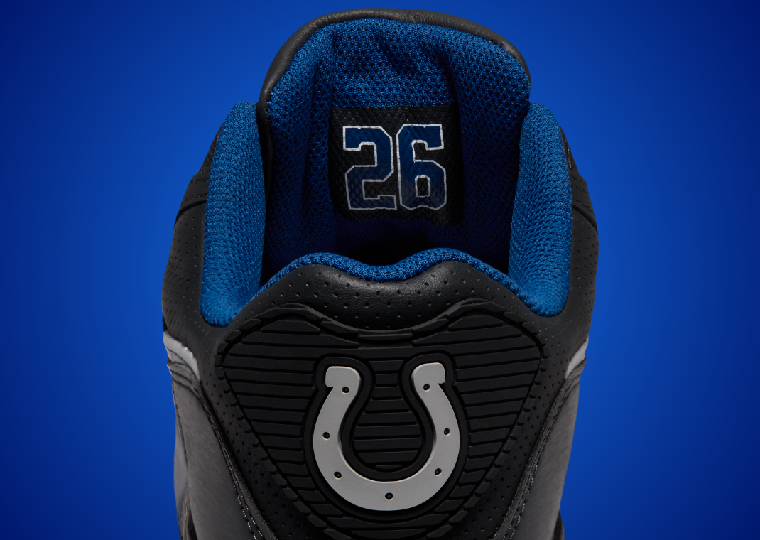 NFL x Nike Air Max 90 Colts - Back Detail