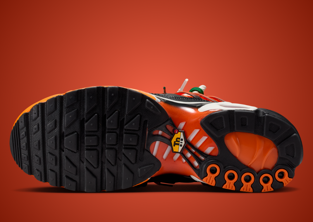 Homecoming x Nike Air Max Safety Orange - Bottom