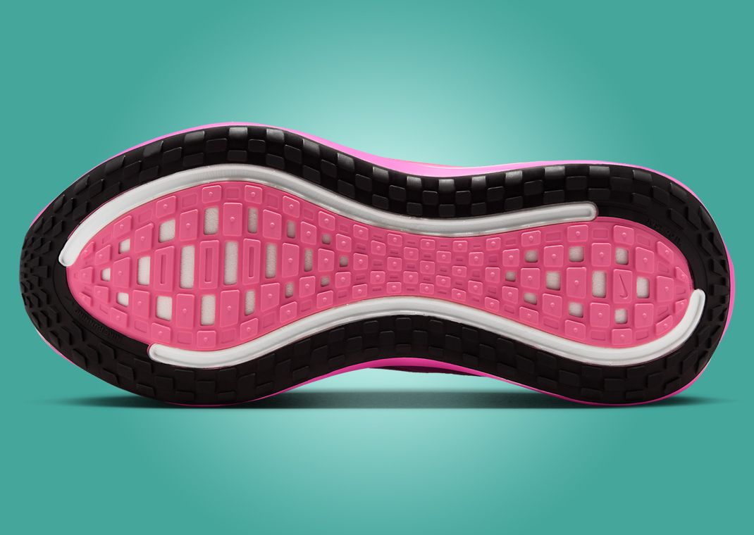 Nike Vomero Plus Royal Pulse Fire Pink (W) Outsole