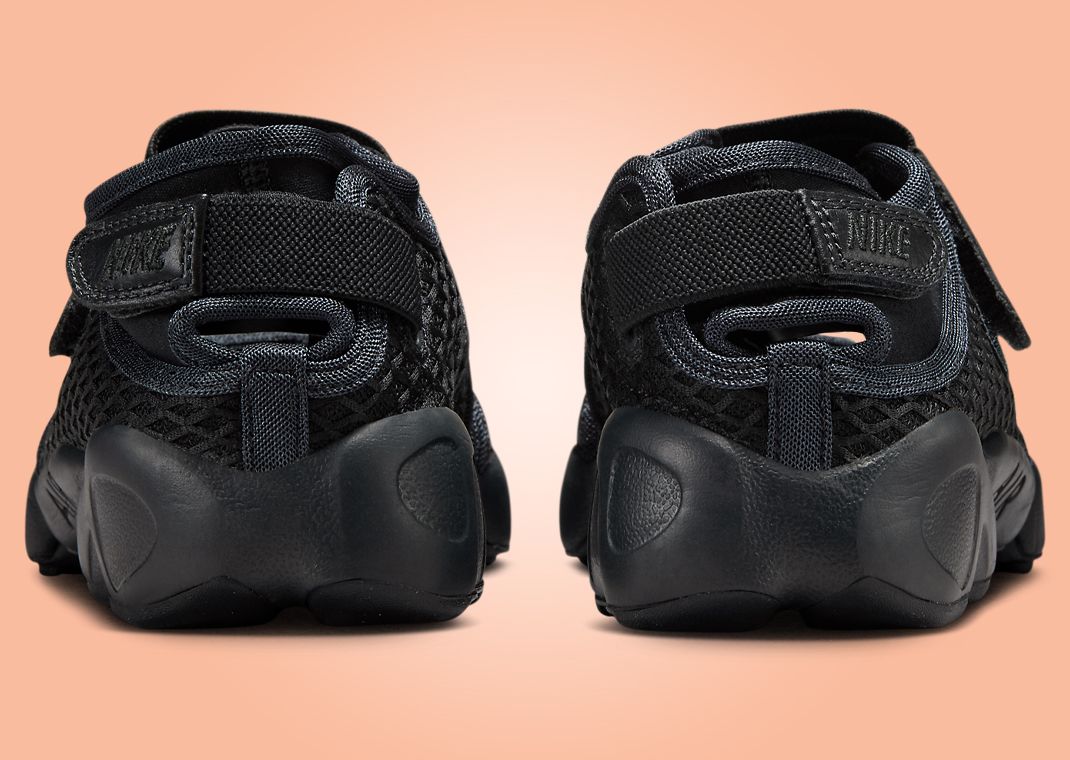 Nike Air Rift Breathe Black (W) Heel