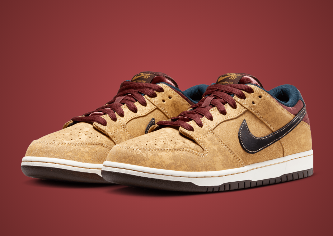 Nike SB Dunk Low City of Cinema Angle