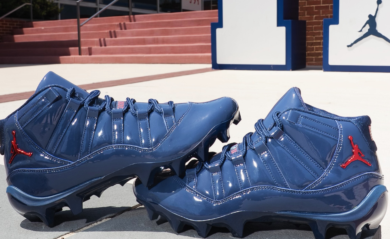 Air Jordan 11 Retro Howard Bisons PE Pack
