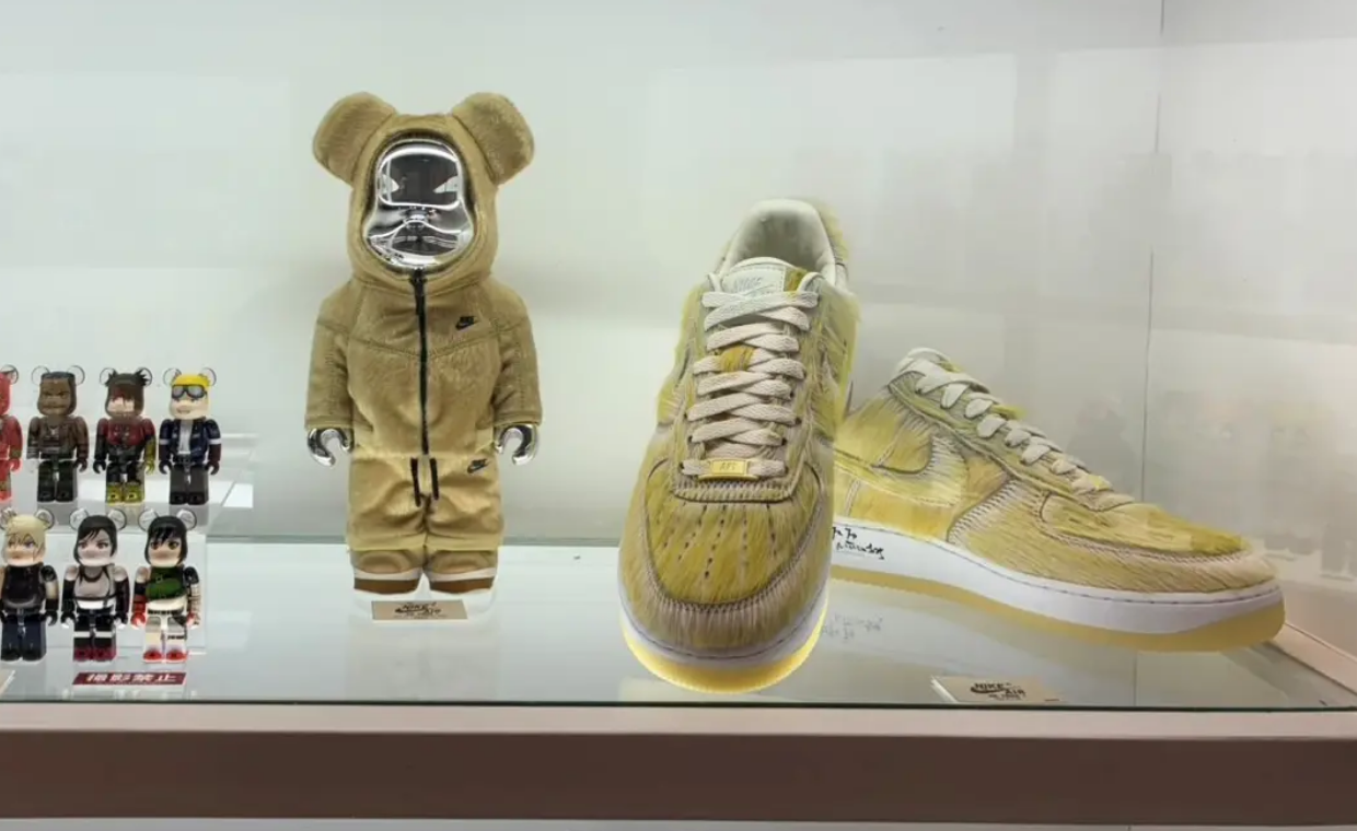 MEDICOM x Nike Air Force 1 Low 30th Anniversary