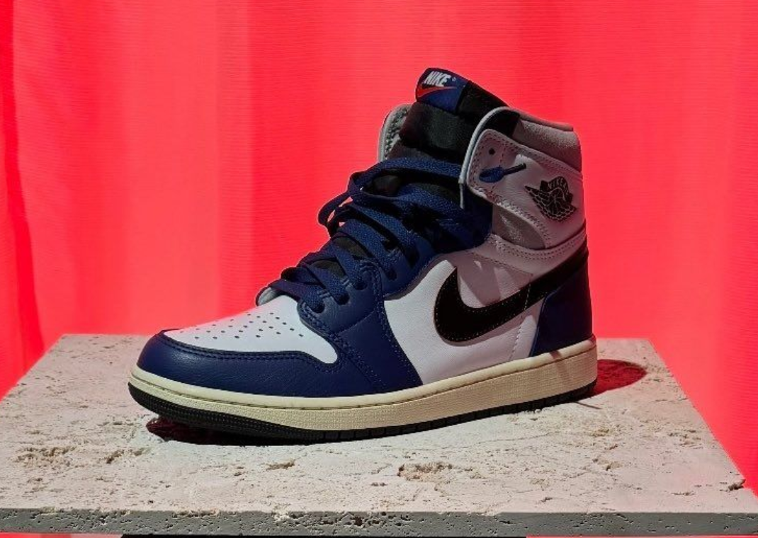 Air Jordan 1 Retro High OG White Deep Royal Blue