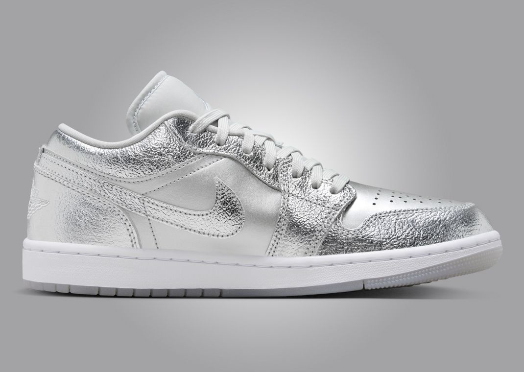 Air Jordan 1 Low SE Metallic Silver (W) Medial