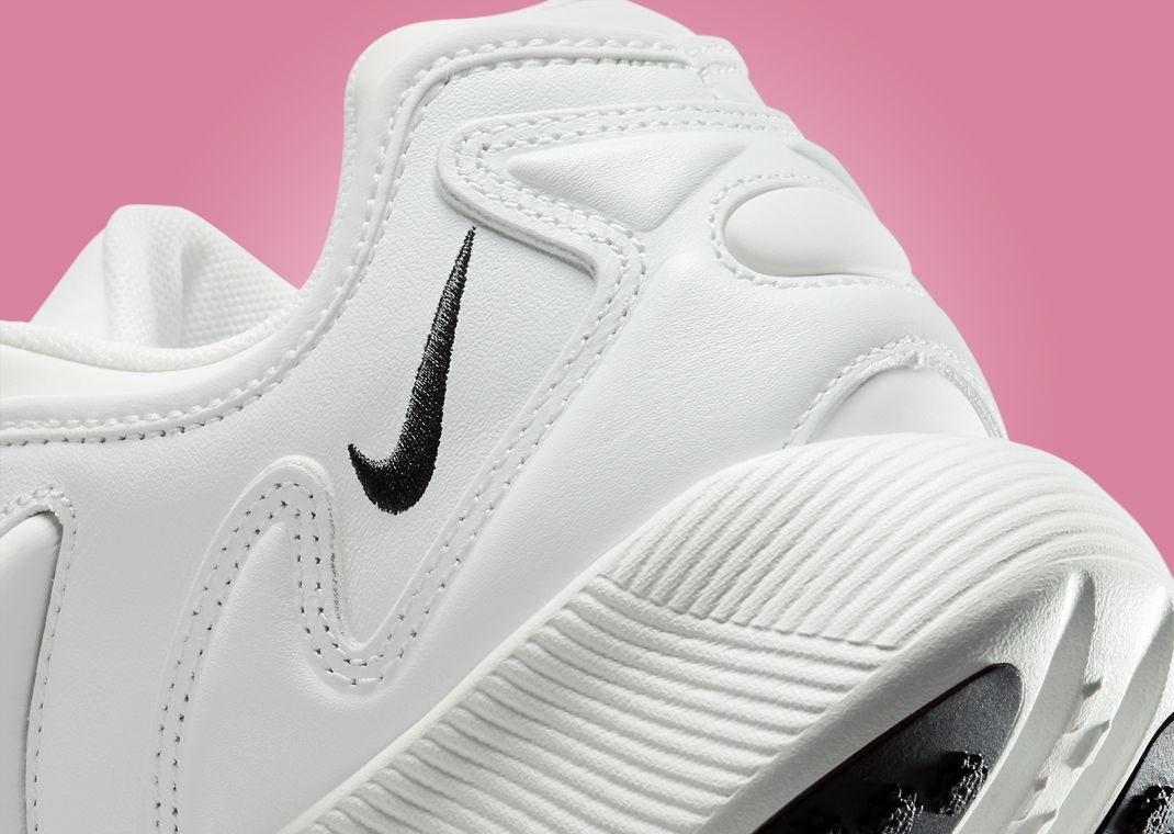 COMME des GARÇONS Homme Plus x Nike Sense 96 SP Summit White Heel Detail