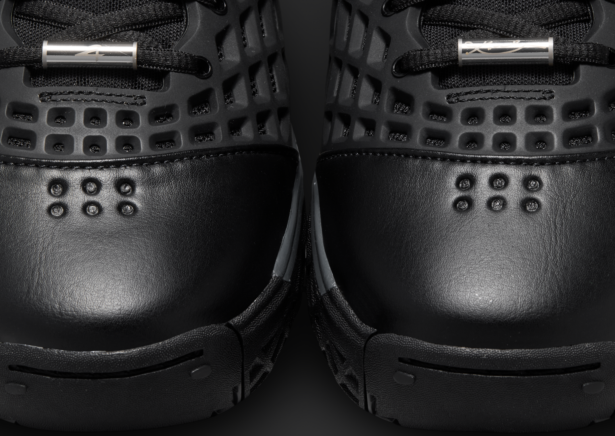 Nike Kobe 3 Protro Orca - Toe Detail