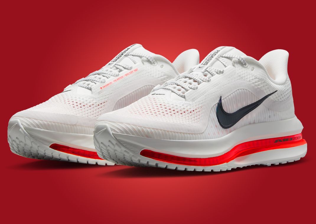 The Nike Pegasus Premium Summit White Bright Crimson  display picture 1