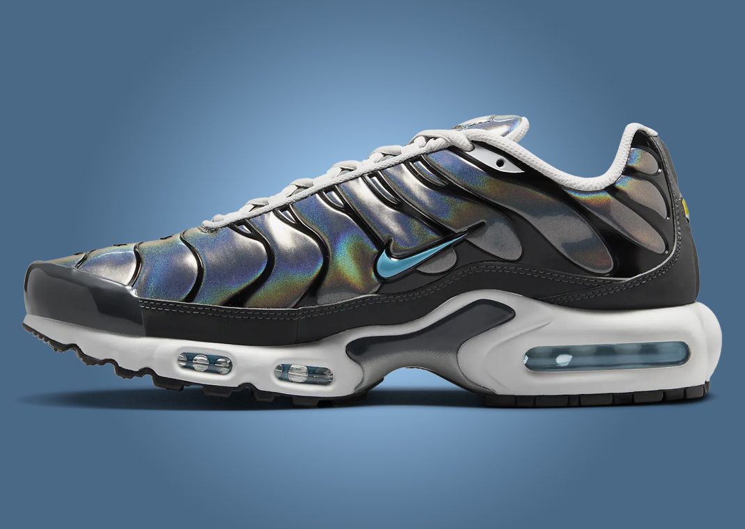 Nike Air Max Plus Holographic Medial Right