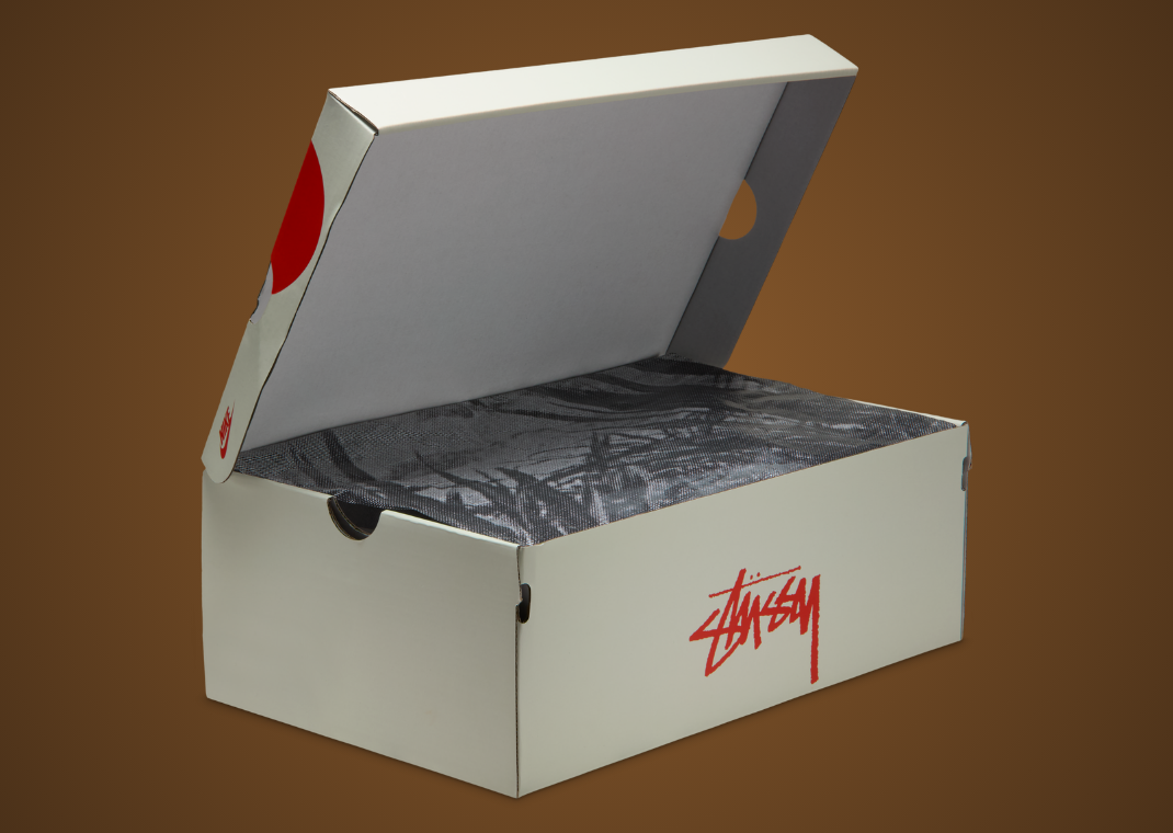 Stüssy x Nike Baltoro Light British Tan Packaging