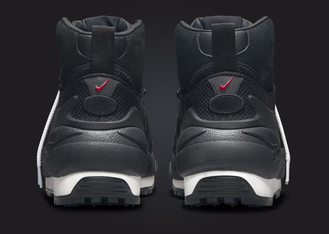 sacai x Nike Magmascape Black Heel