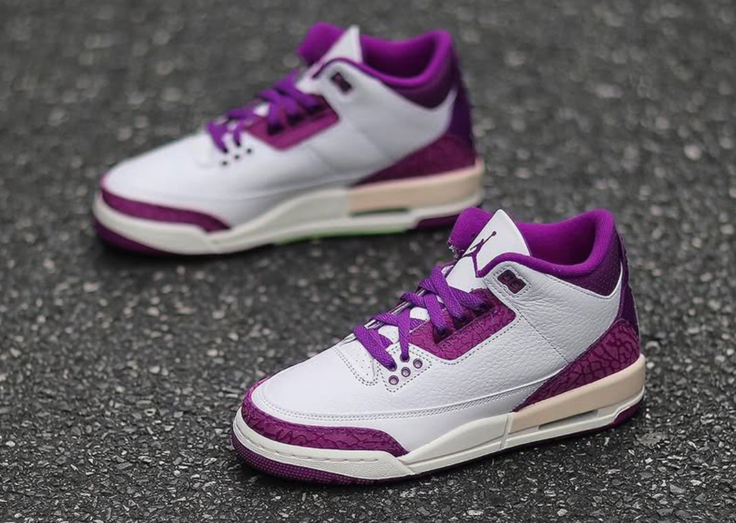 Air Jordan 3 Retro Joker (GS) Angle