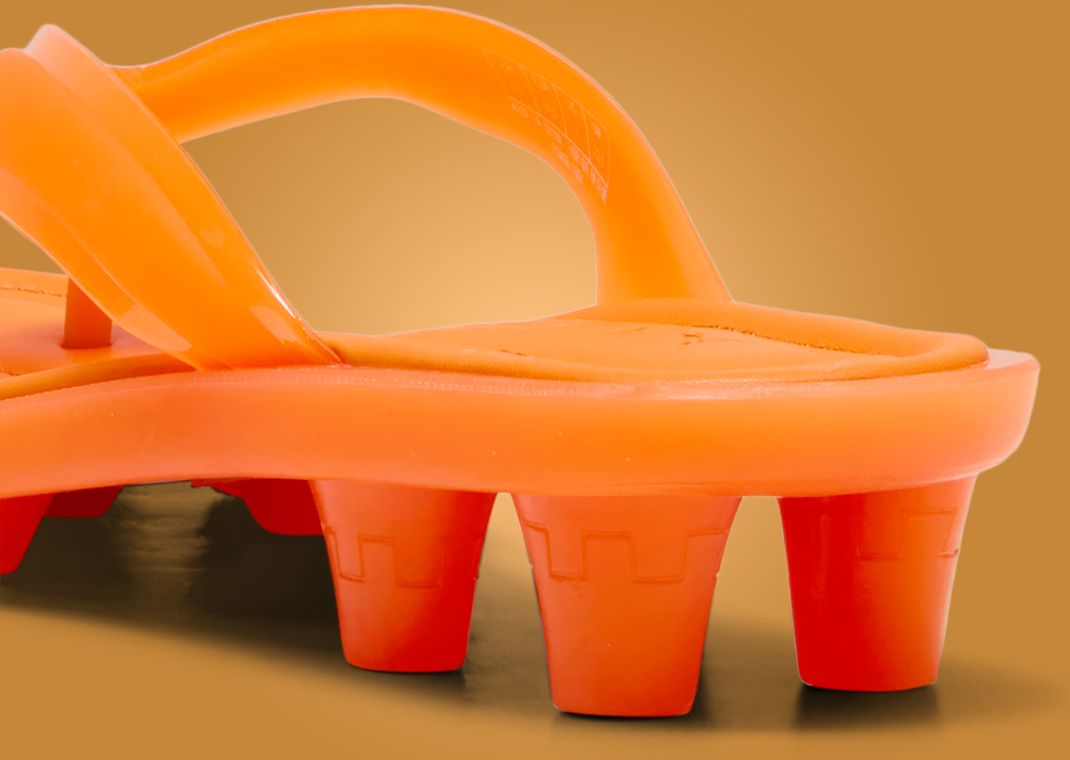 Fenty x Puma Cat Cleat Orange Heel Detail