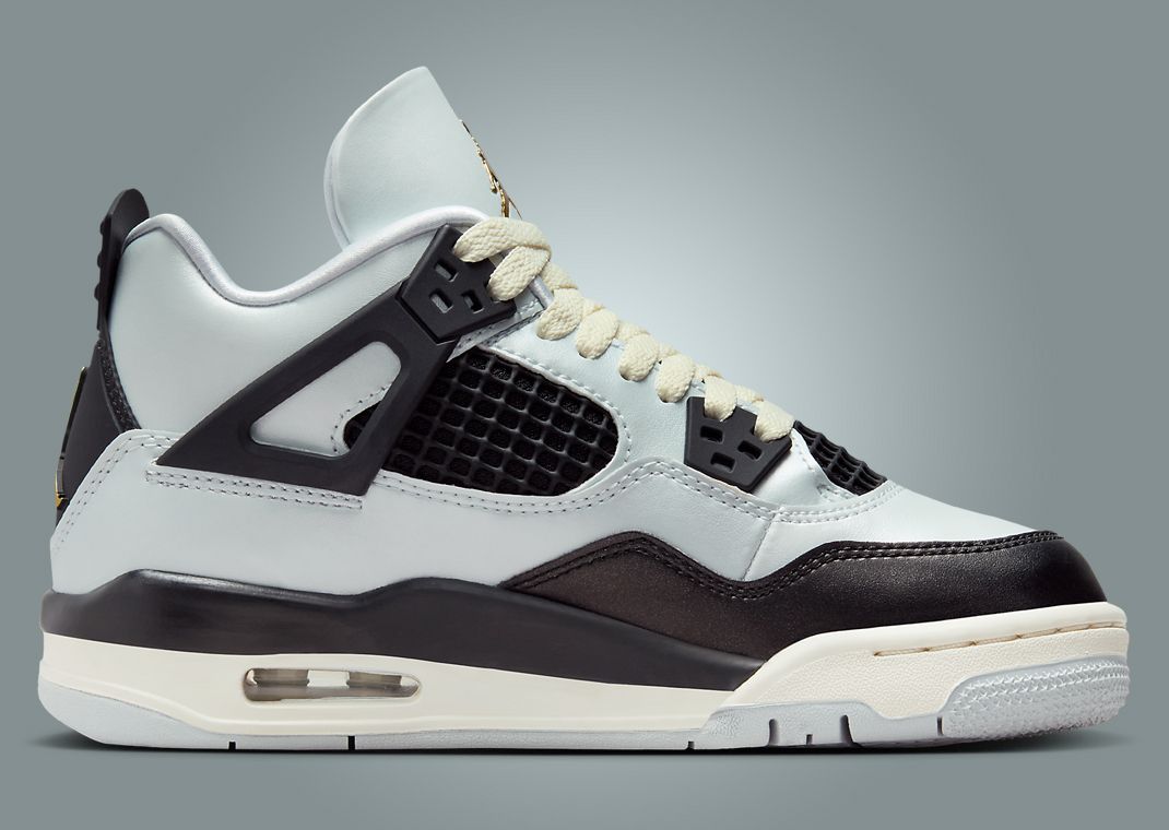 Air Jordan 4 Retro Platinum Gold (GS) Medial