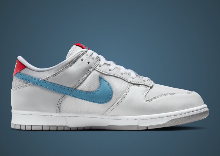 Nike Dunk Low Silver Surfer Medial