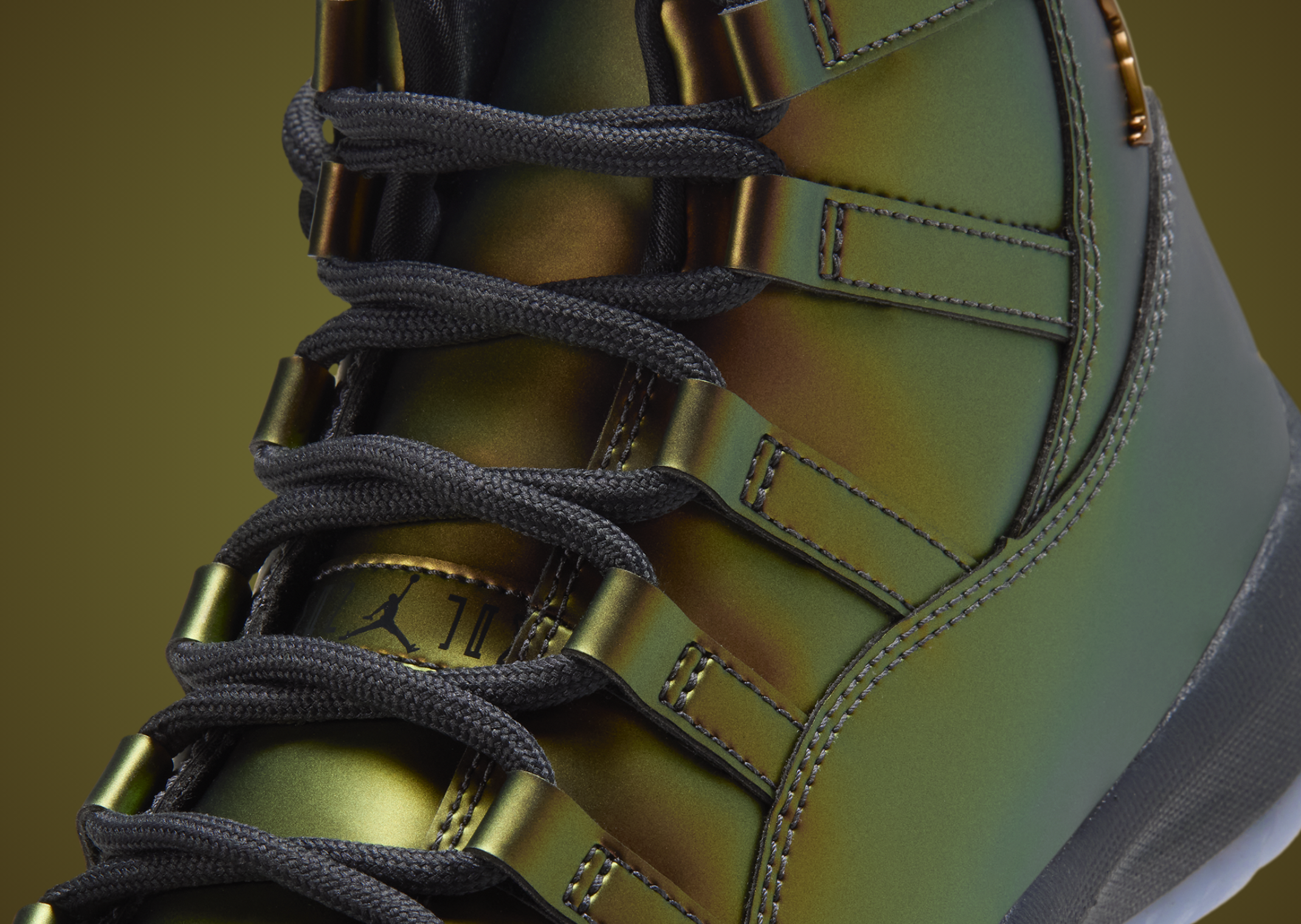 Air Jordan 11 Retro Space Jam Magic Ball - Detail