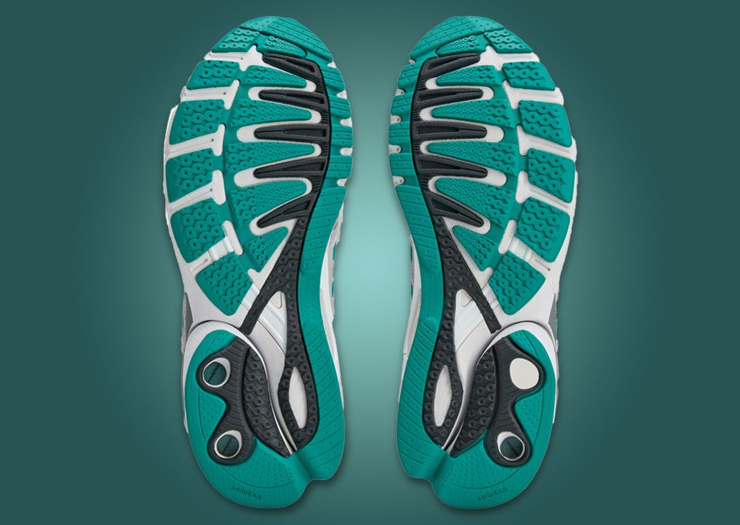 Sporty & Rich x adidas Adistar Control 5 Metallic Silver Green - Bottom
