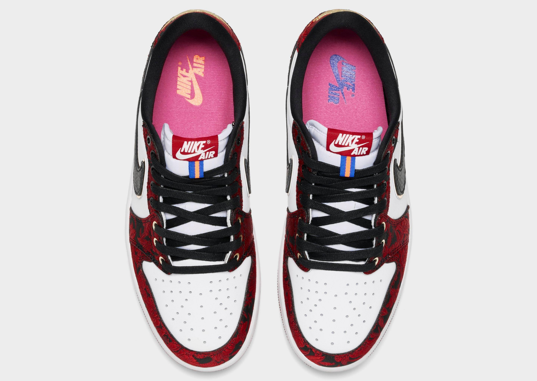 Air Jordan 1 Retro Low OG Last Dance at the Garden - Top