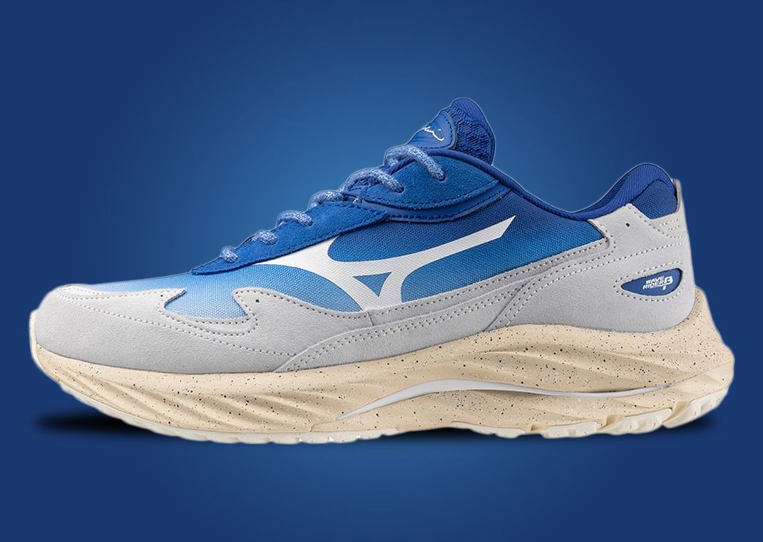 Hiroshi Nagai x Mizuno Wave Rider Beta Lateral