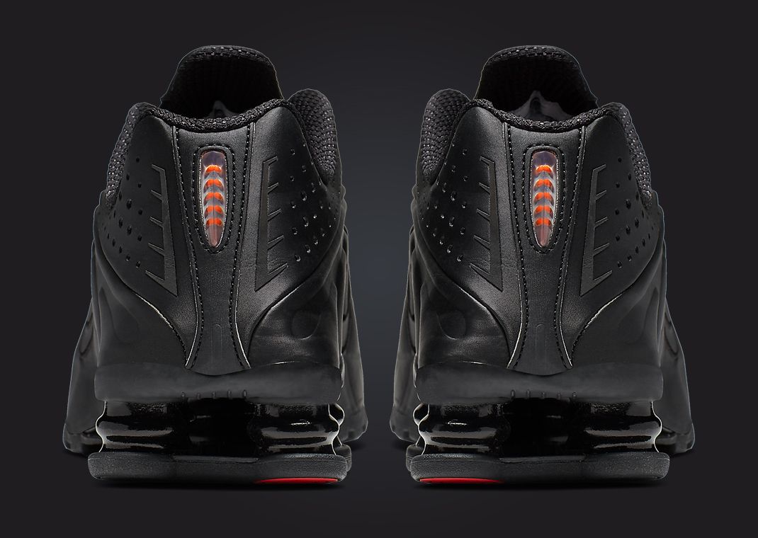 Nike Shox R4 Triple Black (W) Back