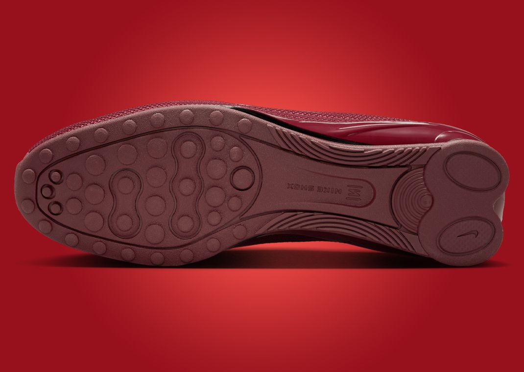 Nike Shox Z Dark Team Red Outsole