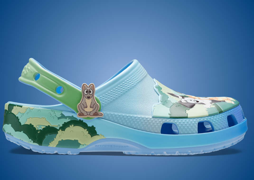 Bluey x Crocs Classic Clog Friends Blue - Lateral