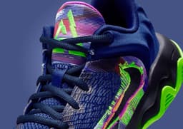 Nike Giannis Immortality 4 King of the Court (GS) - Detail