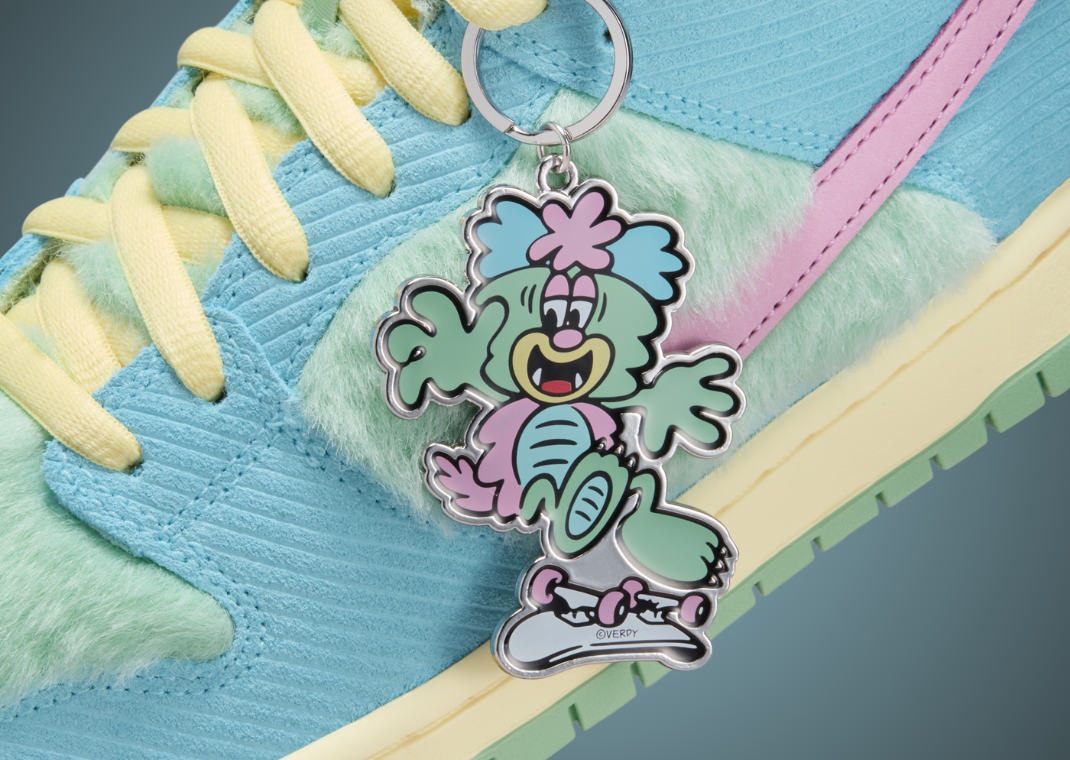 Verdy x Nike SB Dunk Low Visty Hangtag