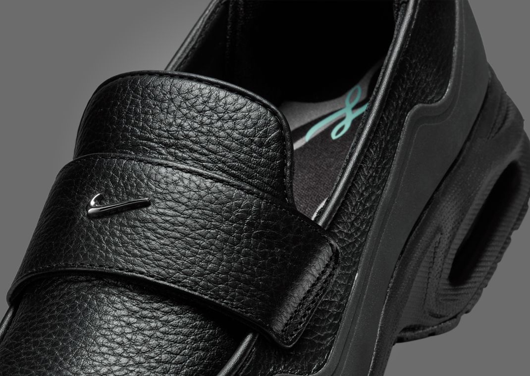 SWDC x Nike Air Max Phenomena Loafer Triple Black (W) Detail