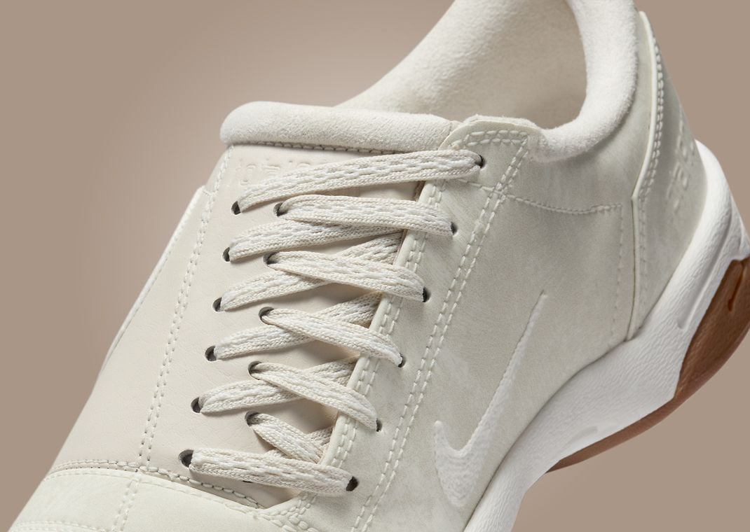 Nike Total 90 III Sail Gum