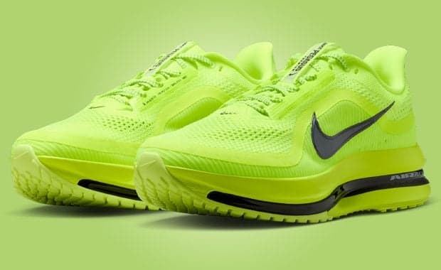 Nike Pegasus Premium Volt