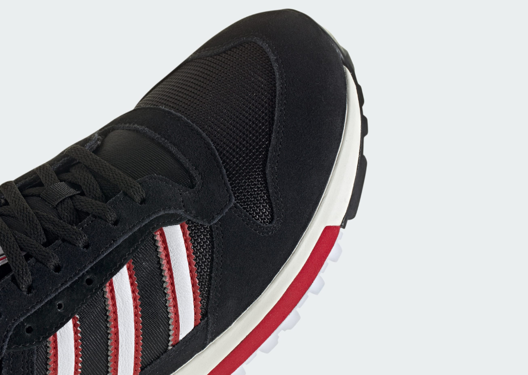 The Stone Roses x Manchester United x adidas ZX600 - Toe Detail
