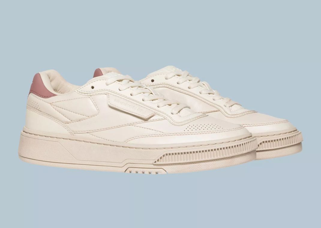 Reebok LTD Club C Garmet Off White Angle