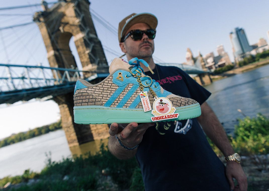 Unheardof x adidas Rivalry Low Building Bridges In-hand