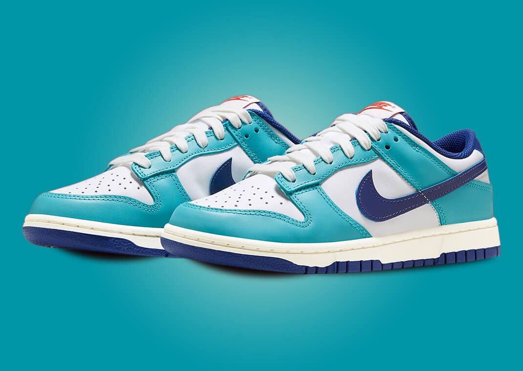 Nike Dunk Low "Mystic Blue" (W)