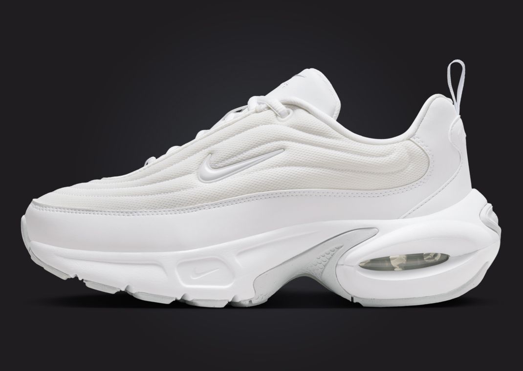 nike air max exosense on feet