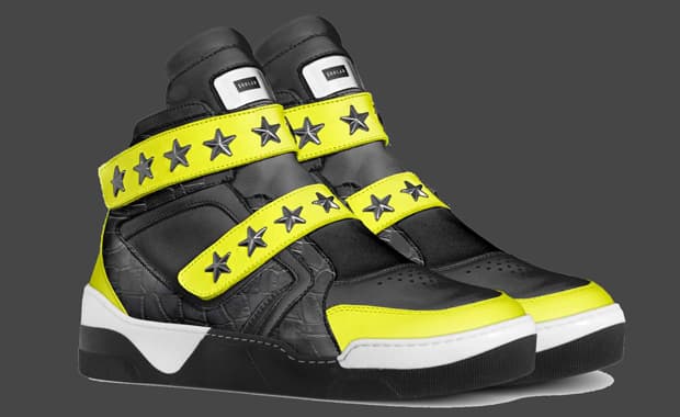 Soulja Boy Releases High End Fashion Stars Sneaker