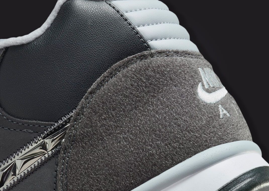 Nike Air Trainer 1 Super Bowl LVIII Anthracite Heel