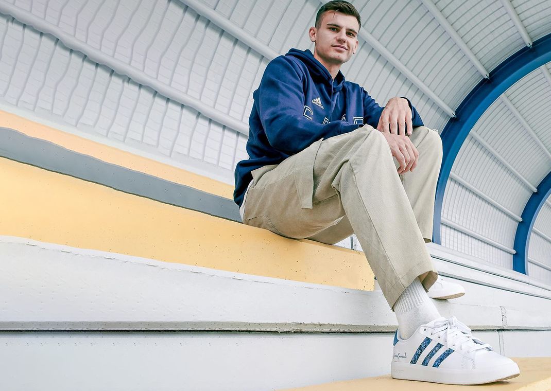 Como 1907 x adidas On-Foot