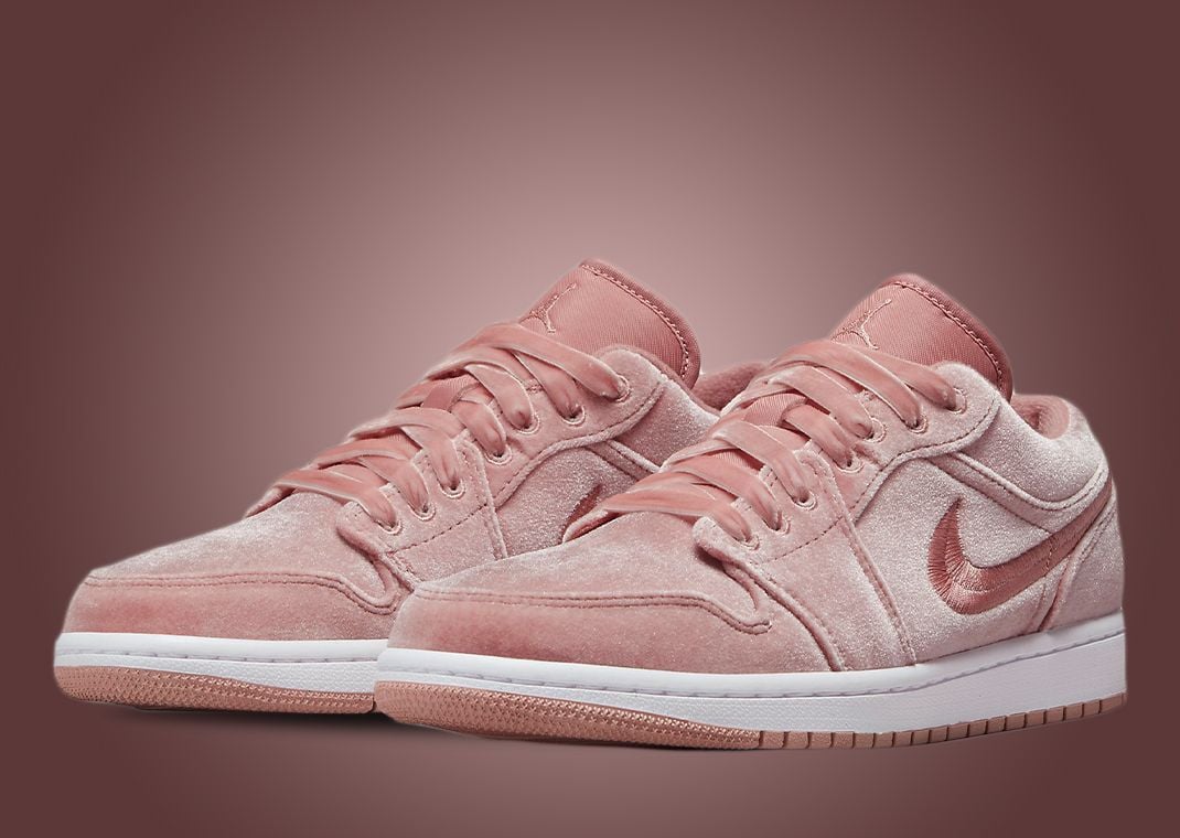Air Jordan 1 Low SE Pink Velvet (W)