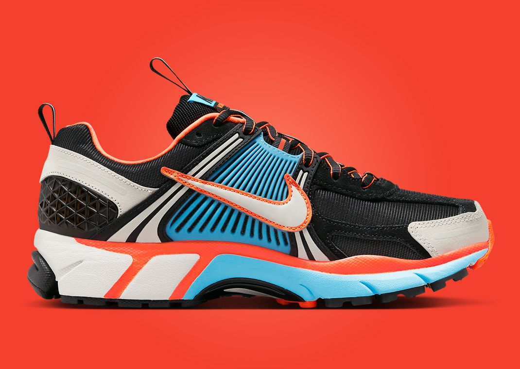 Nike Zoom Vomero 5 Blue Gaze Total Orange (W) Medial