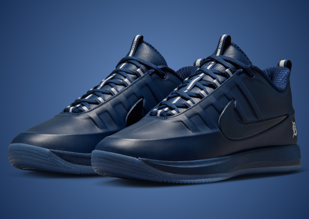 Nike Book 2 SE Detroit - Angle