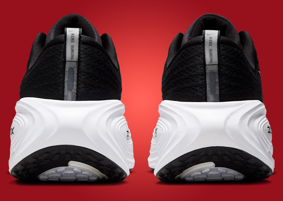 Nike Vomero Plus Black White Heel