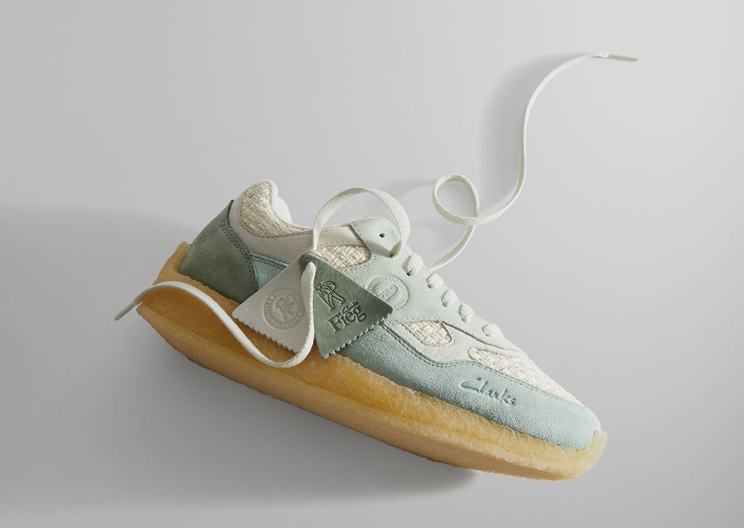 8th St by Ronnie Fieg for Clarks Originals Lockhill Pale Green Angle