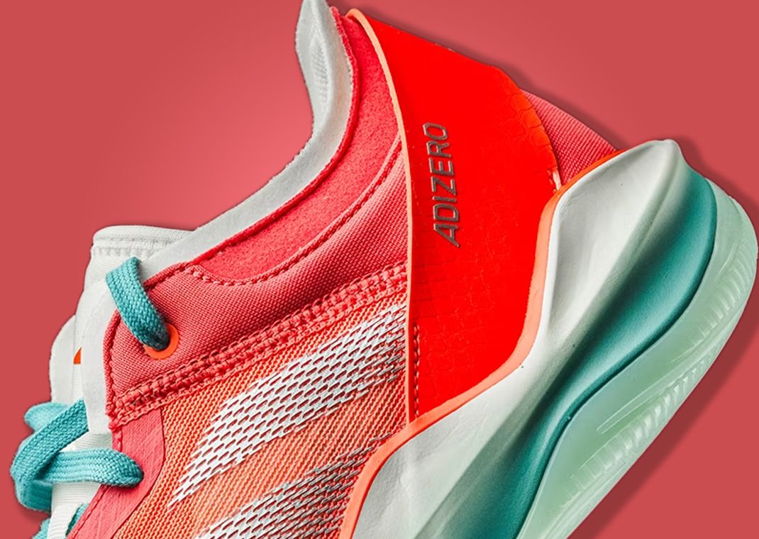 adidas adiZero Select 2.0 Hu Mingxuan PE Heel Detail
