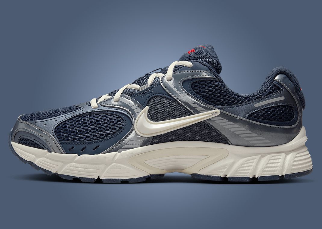 Nike V5 RNR Independence Day Lateral