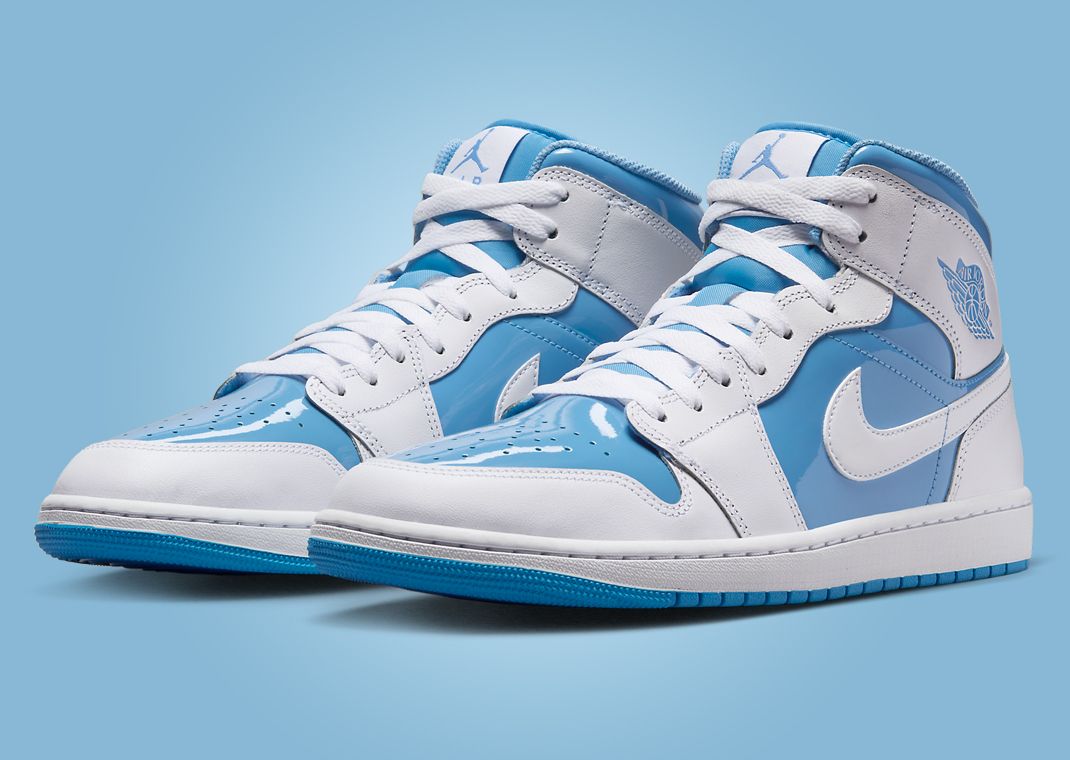 Air Jordan 1 Mid Legend Blue