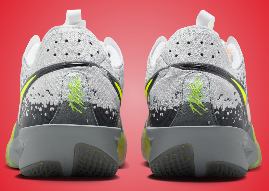 Nike Zoom GT Cut 3 Christmas Heel