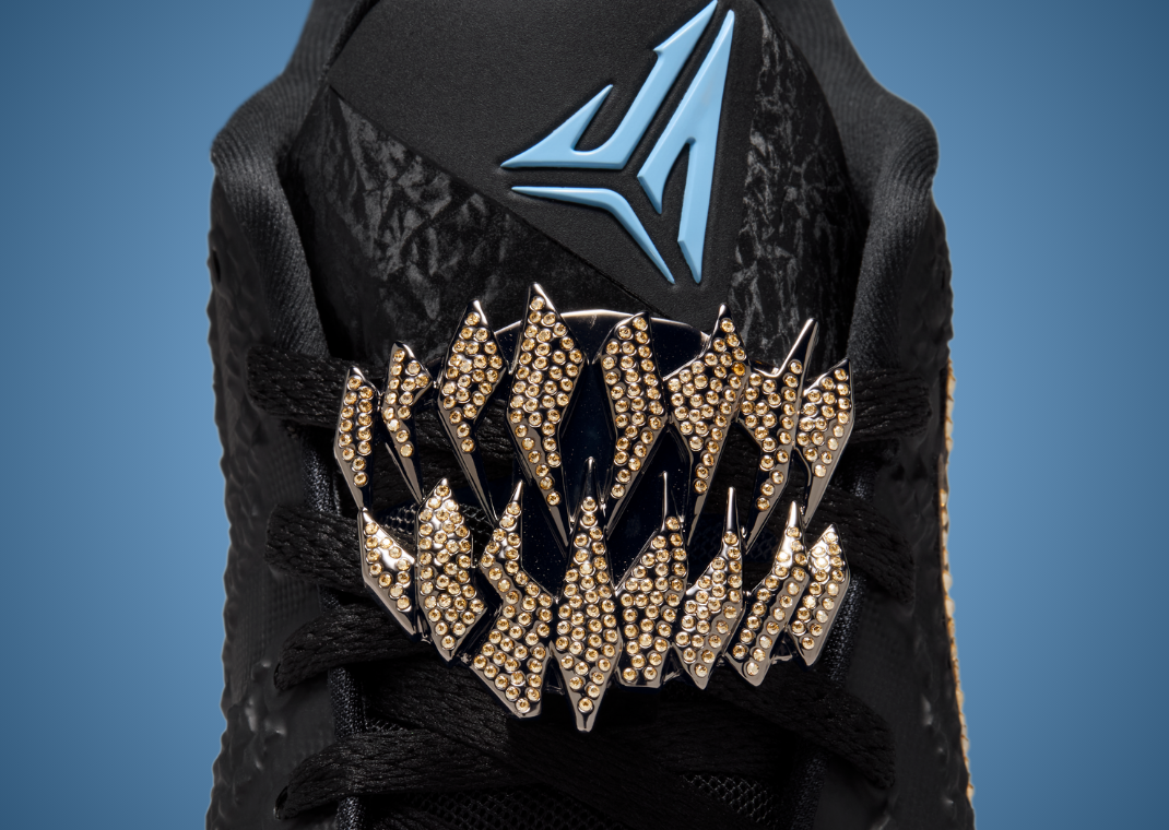 Swarovski x Nike Ja 3 - Detail