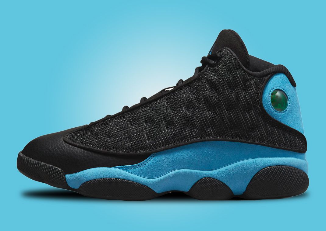 Official Look Air Jordan 13 UNC